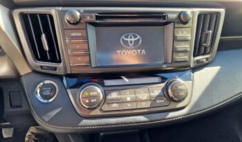 TOYOTA Rav4 150D AWD Executive lleno