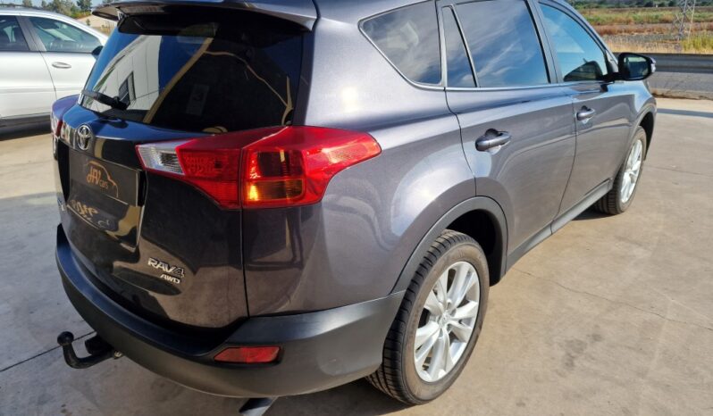 TOYOTA Rav4 150D AWD Executive lleno