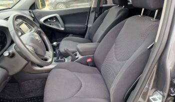 TOYOTA Rav4 150D AWD Executive lleno