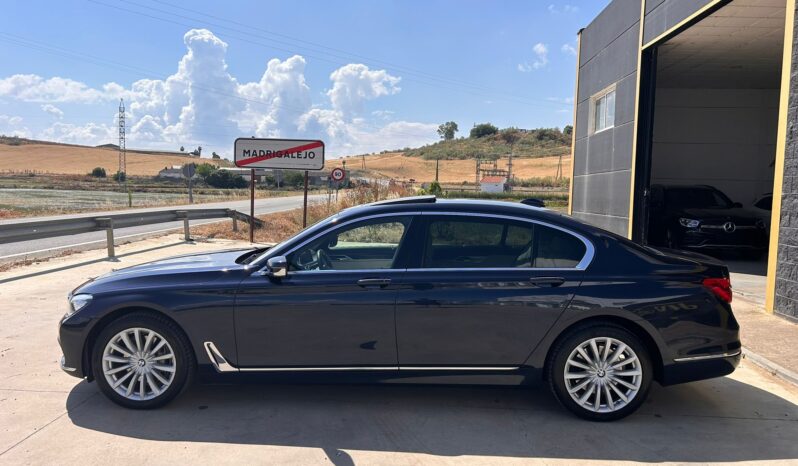 BMW Serie 7 730dA lleno