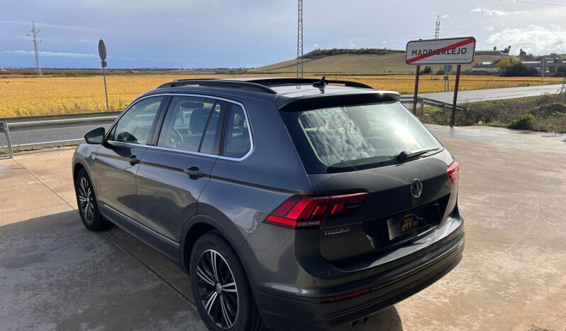 VOLKSWAGEN Tiguan Sport 2.0 TDI DSG lleno