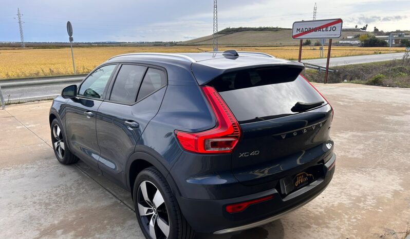 VOLVO XC40 2.0 D3 Momentum Auto lleno