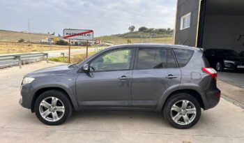 TOYOTA Rav4 2.2 D4D Executive 4×4 lleno