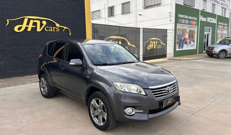 TOYOTA Rav4 2.2 D4D Executive 4×4 lleno