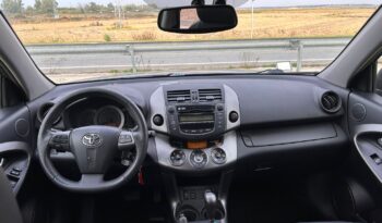 TOYOTA Rav4 2.2 D4D Executive 4×4 lleno