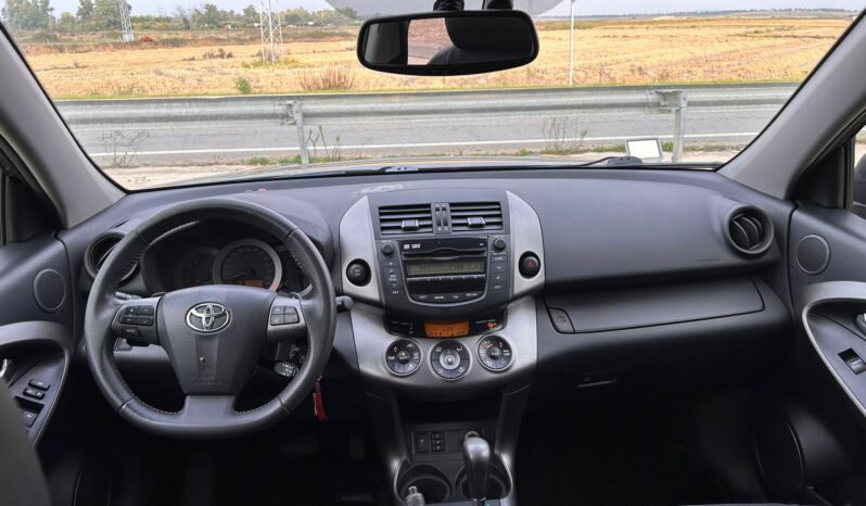 TOYOTA Rav4 2.2 D4D Executive 4×4 lleno