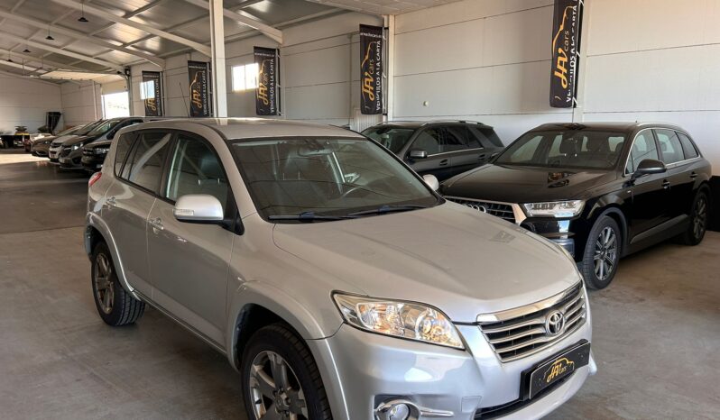 TOYOTA Rav4 2.2 D4D Executive 4×4 lleno