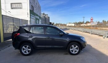 TOYOTA Rav4 2.2 D4D Executive lleno